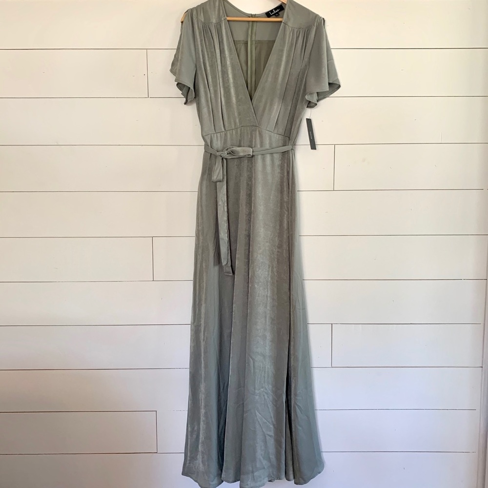 Lulu’s City of Stars Sage Green Maxi Dress